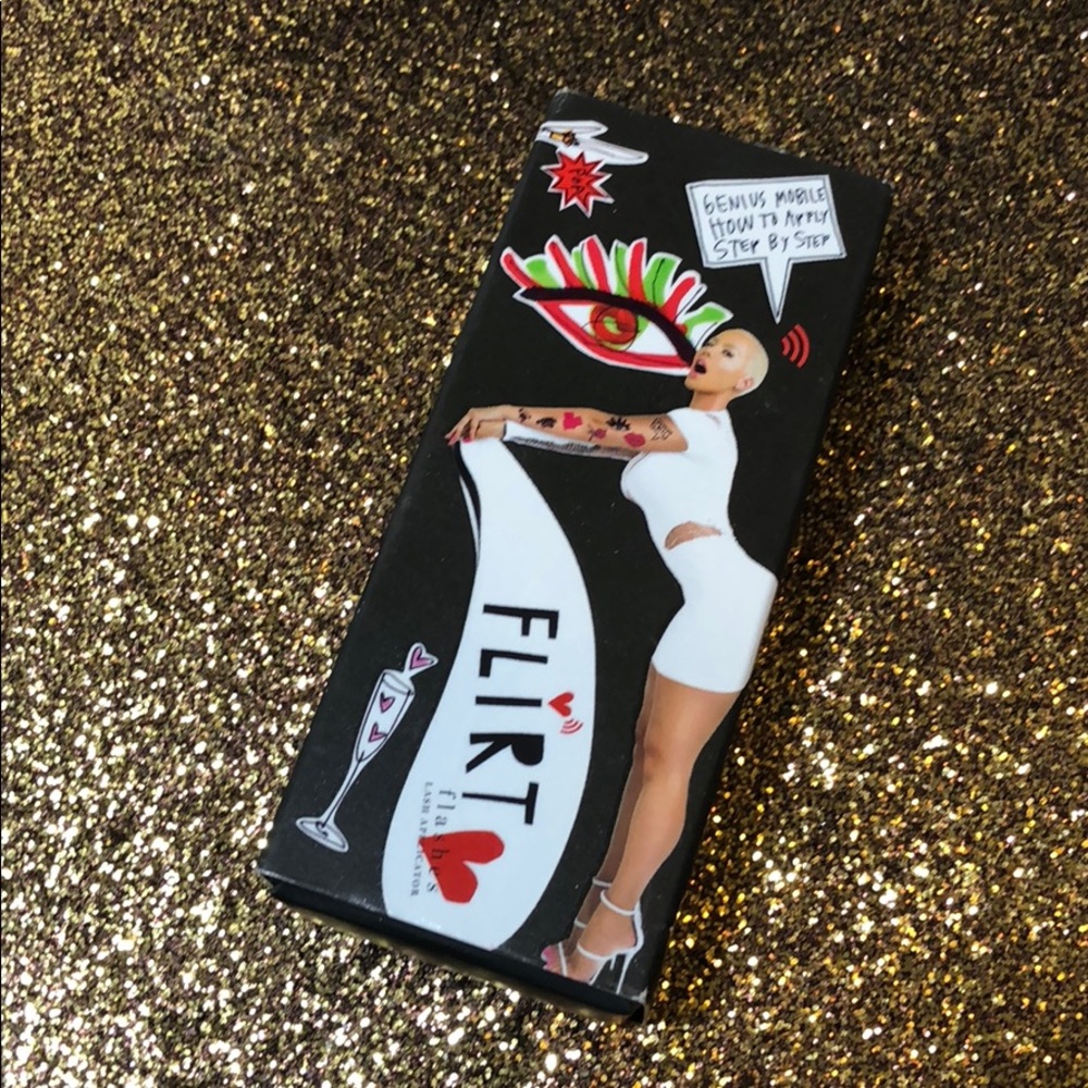 Flirt Lashes (Red & Green)